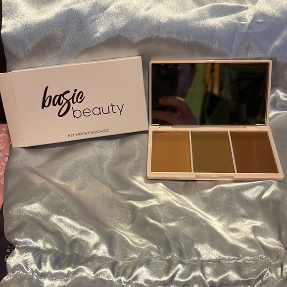 Basic Beauty Other - Bronzy AF Bronzer Palette by Basic Beauty